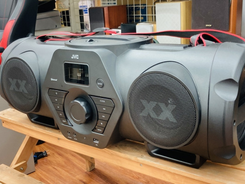 オーディオ機器のラジカセ