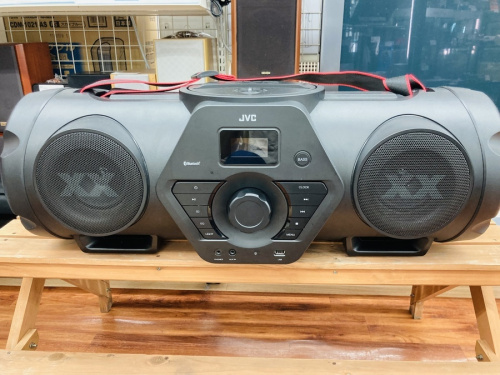 ラジカセのパワードウーハーCDシステム