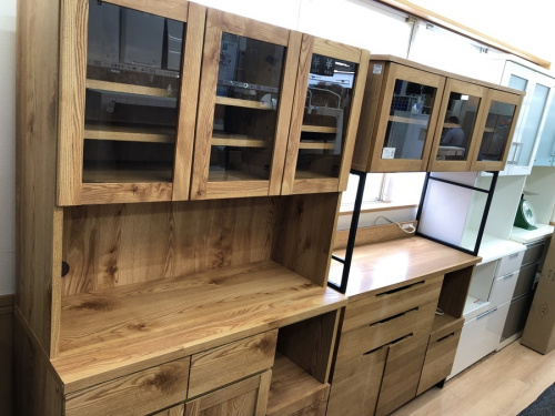 家具のカップボード・食器棚