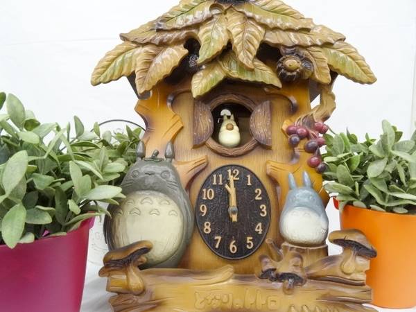 トトロのオルゴール時計 となりのトトロのオルゴール機能付からくり時計を買取入荷しま