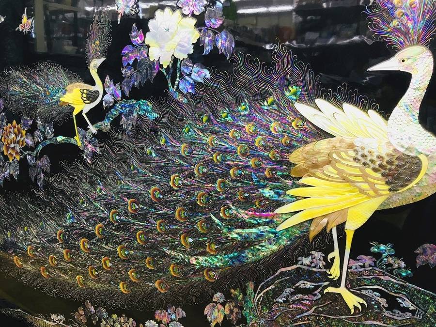 七色に光り輝く螺鈿家具コーナーのご紹介♪【川崎野川店】｜2018年02月