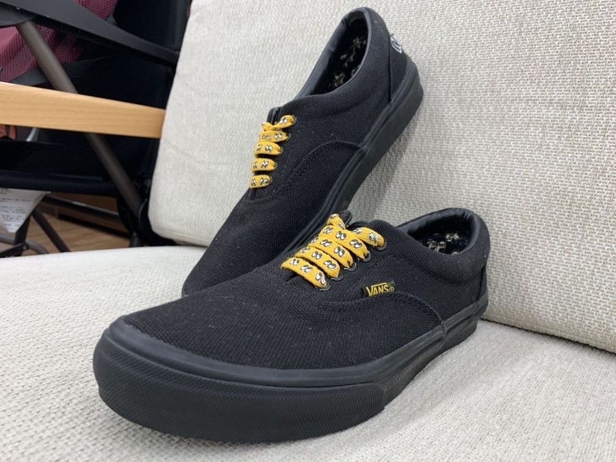 これぞ目を引くコラボスニーカー VANS(バンズ）ムーンアイズ