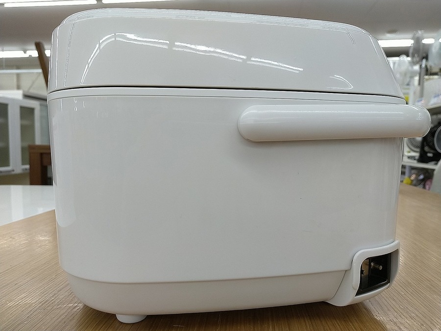 【トレファク神戸新長田】IRIS OHYAMAの炊飯器2018年製です!！【取りに来れる方限定】 2018年製 IRIS OHYAMA（アイリスオーヤマ）の炊飯ジャー買取入荷しま