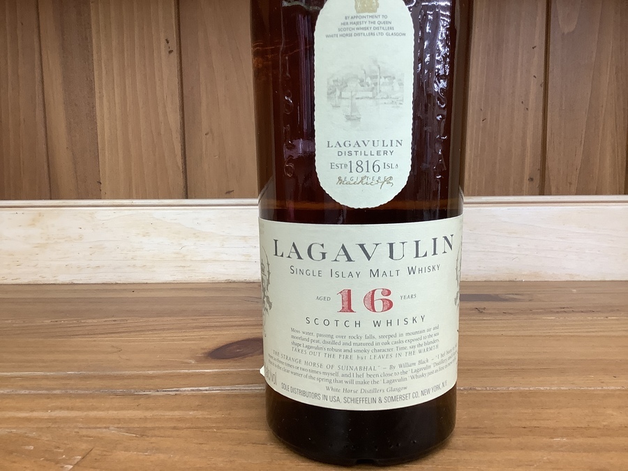 貴重古酒 LAGAVULIN(ラガヴーリン）スコッチウィスキー 16年 旧ラベル