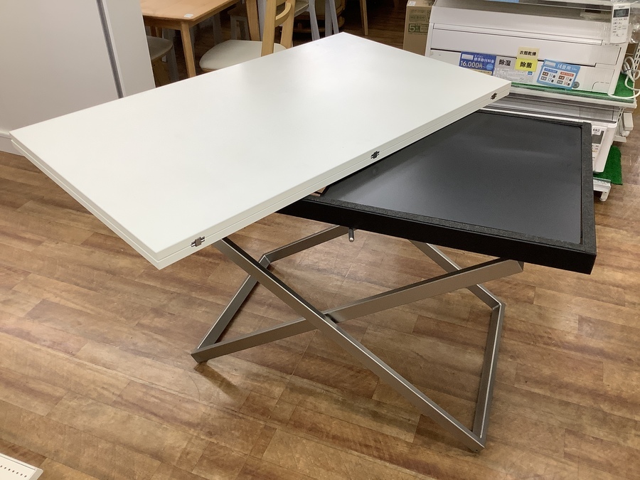 BoConcept(ボーコンセプト)の昇降式テーブルを入荷しました！！【川崎