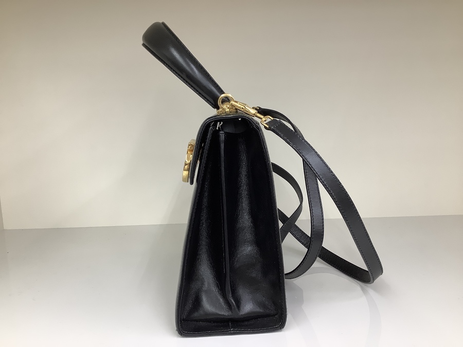 Salvatore Ferragamo(サルヴァトーレフェラガモ) ヴィンテージ