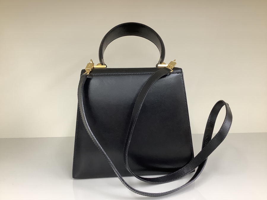 Salvatore Ferragamo(サルヴァトーレフェラガモ) ヴィンテージ