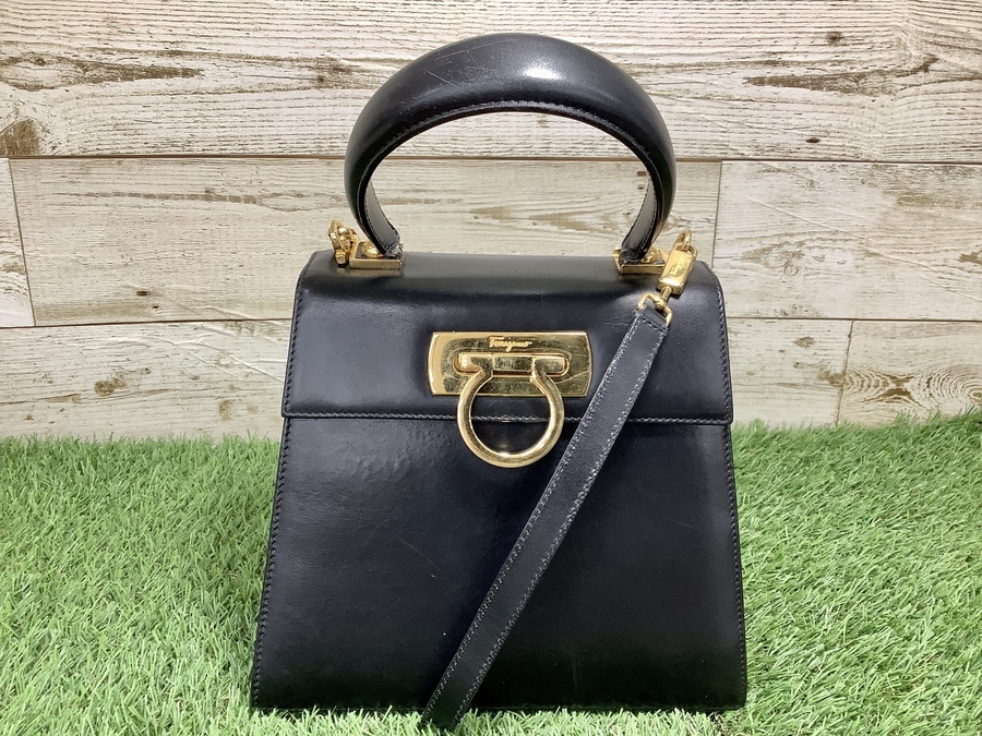 Salvatore Ferragamo(サルヴァトーレ フェラガモ)ショルダー