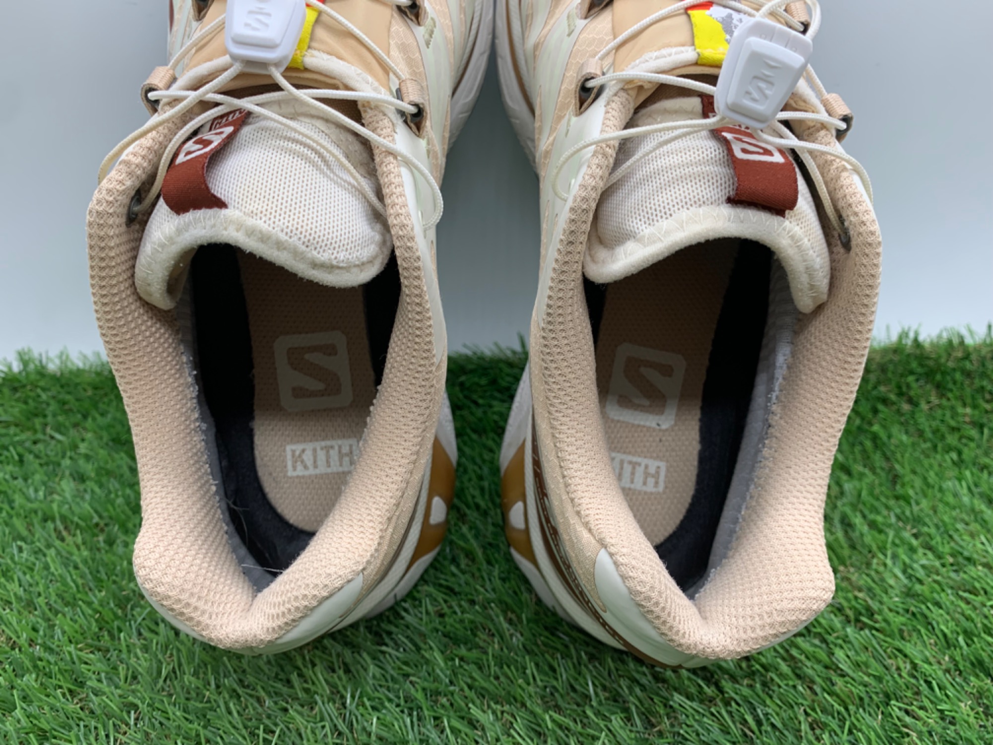 SALOMON(サロモン)×KITH(キス) スニーカー XT-6 GTXをご紹介