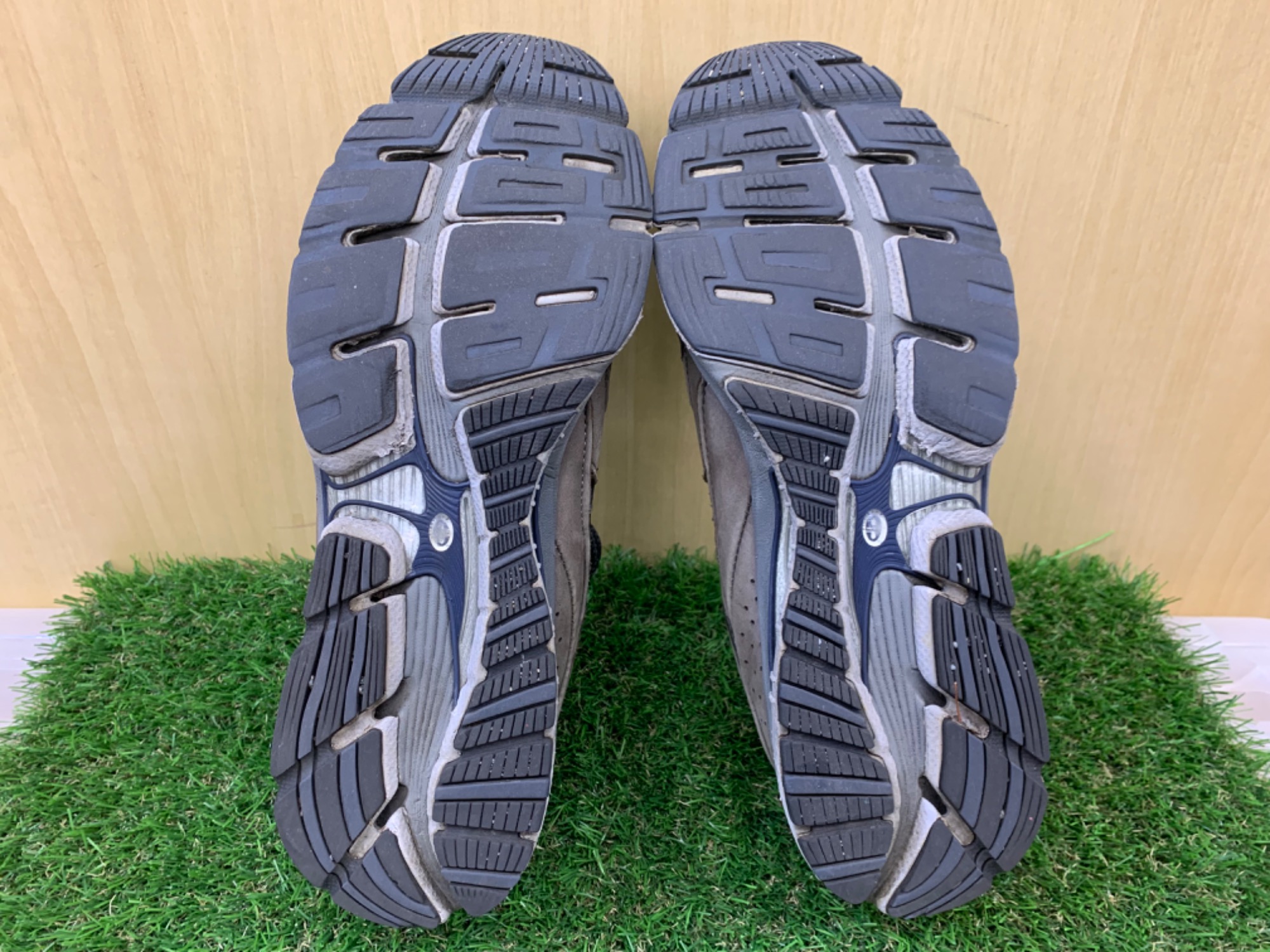 NEW BALANCE(ニューバランス) MR2002CU USA製をご紹介致します
