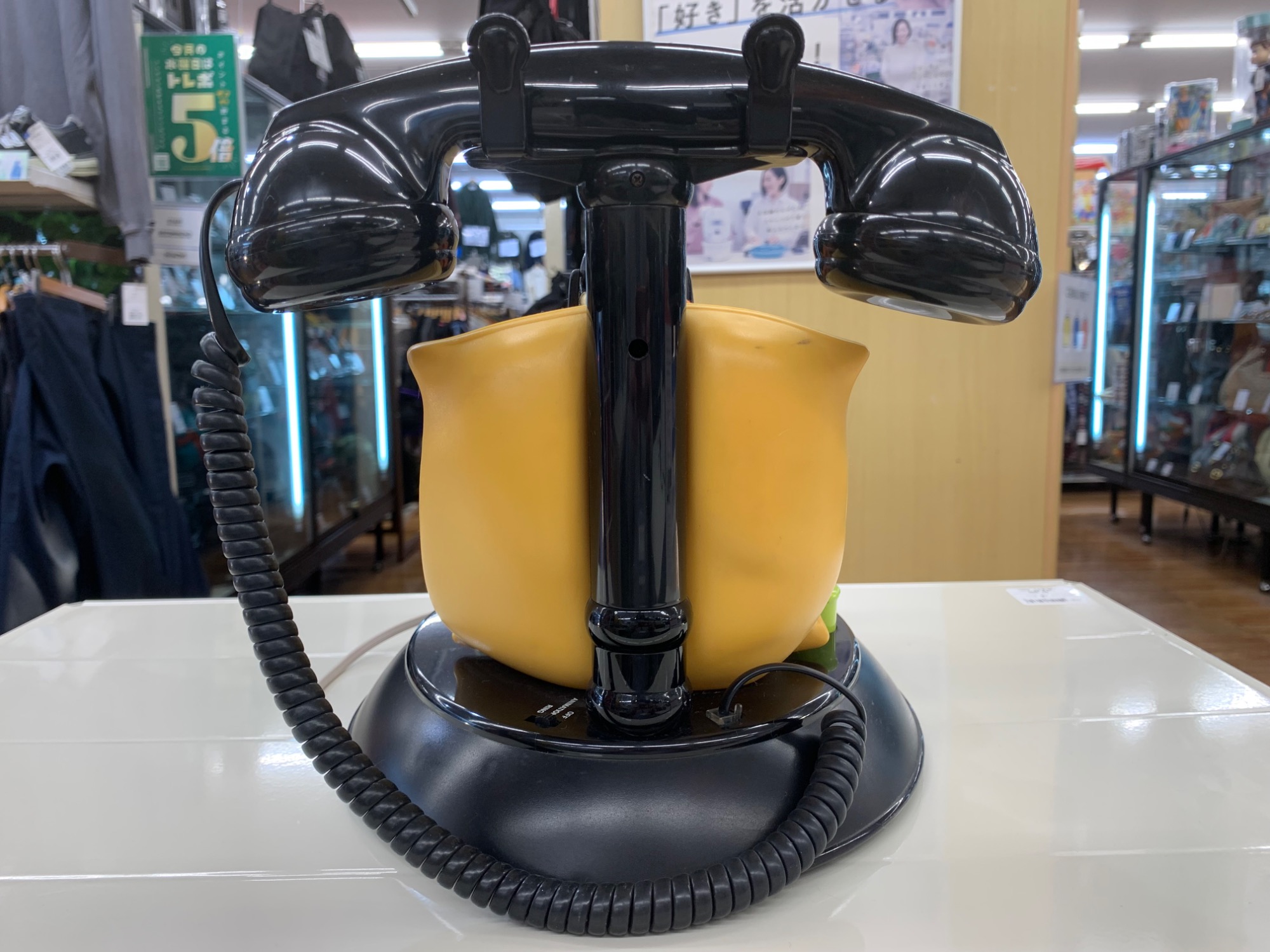 買取週間実施中】レアアイテム!！レトロ商品グーフィー黒電話をご紹介