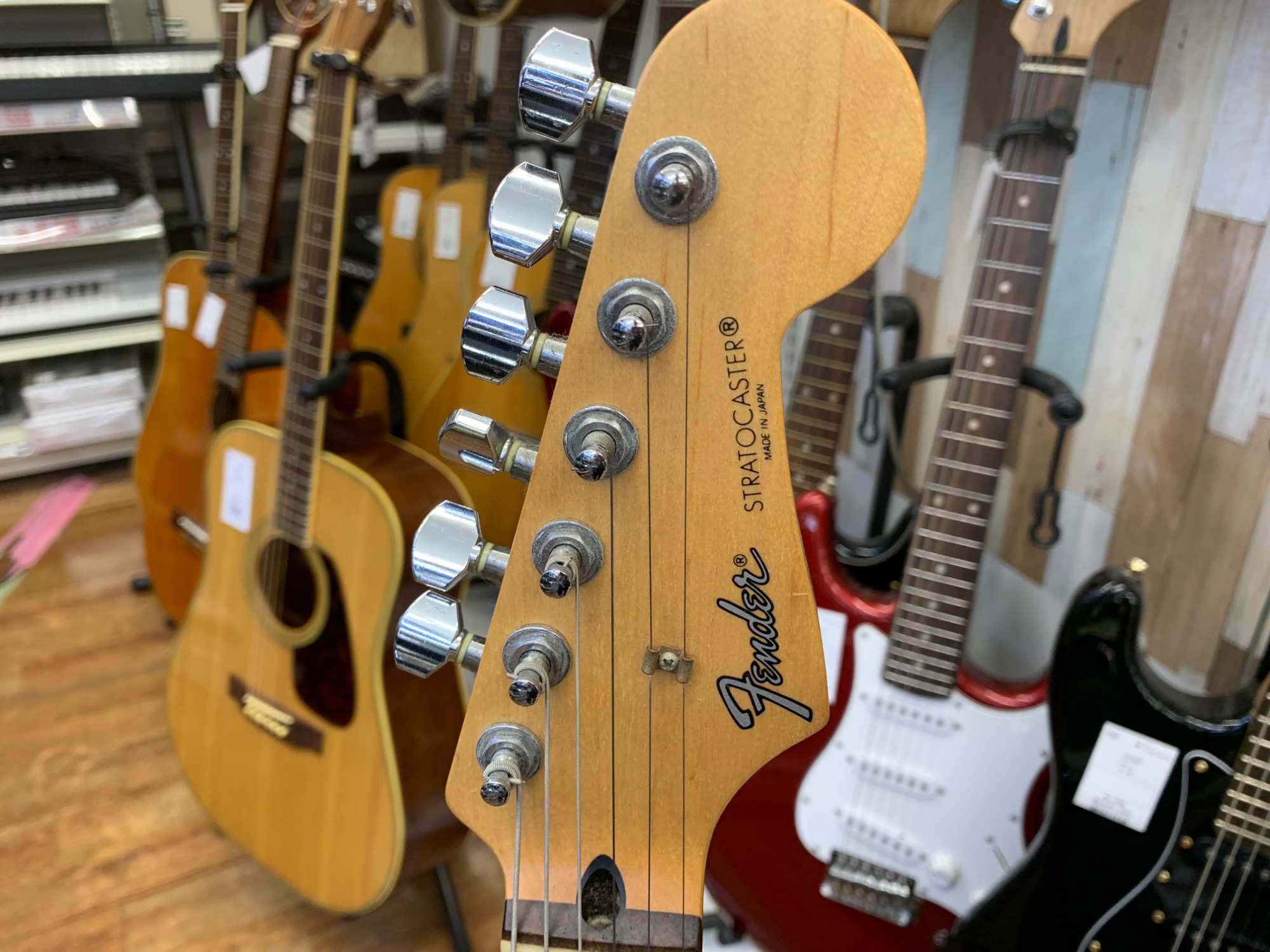 FENDER（フェンダー） エレキギター ストラトキャスターをご紹介