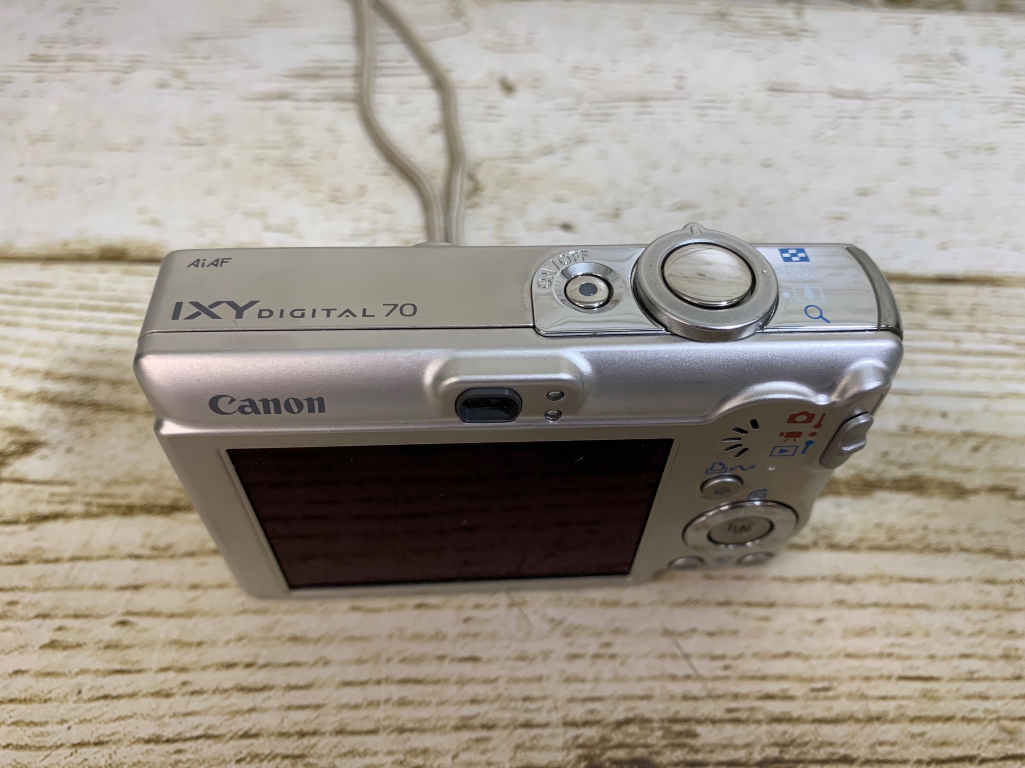 Canon（キャノン）コンパクトデジタルカメラIXY_DIGITAL70を買取入荷