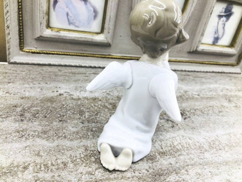 可愛いお祈りのLLADRO