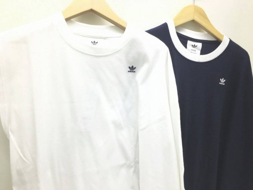 レディースファッションのアディダス（adidas）