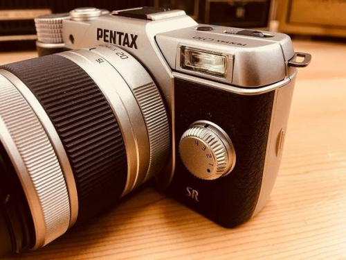 PENTAXのQ10
