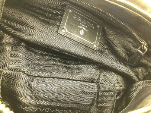 川崎　中古　ショルダーバッグのPRADA　プラダ