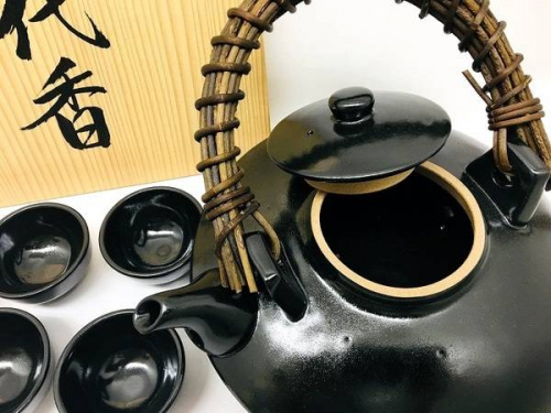 和食器　買取　川崎の黒千代香　