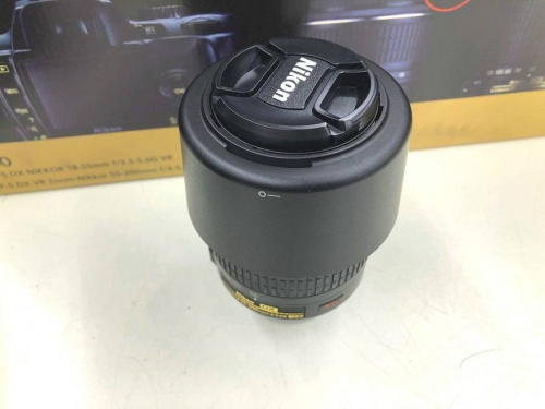川崎　中古　カメラ　一眼レフのニコン　Nikon　ダブルズームレンズキット