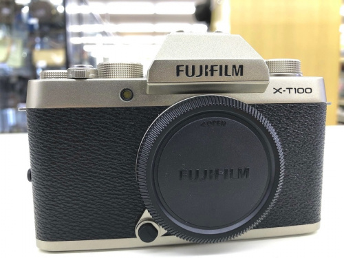 一眼レフカメラ