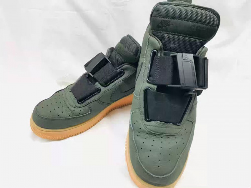 スニーカーのNIKE