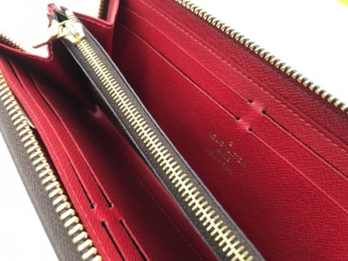 ルイ・ヴィトンのLOUIS VUITTON