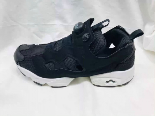 REEBOKの川崎 青葉 世田谷 鶴見 横浜 中古 スニーカー 買取