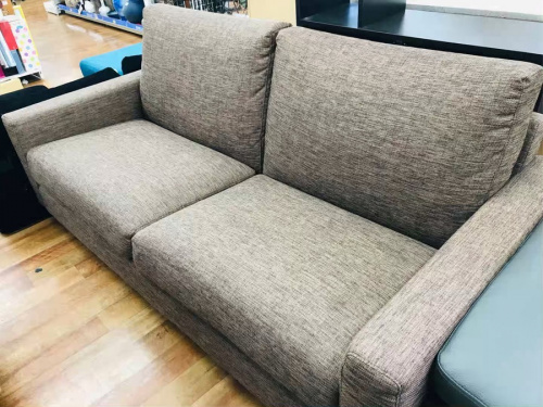 家具のソファ