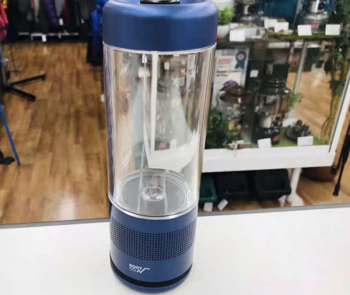 オーディオ機器のスピーカー