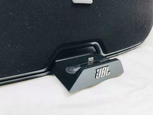 JBLの372