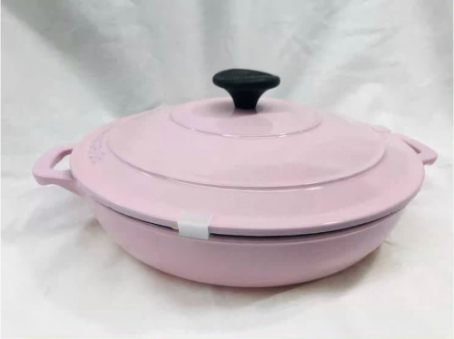 キッチン雑貨の鍋