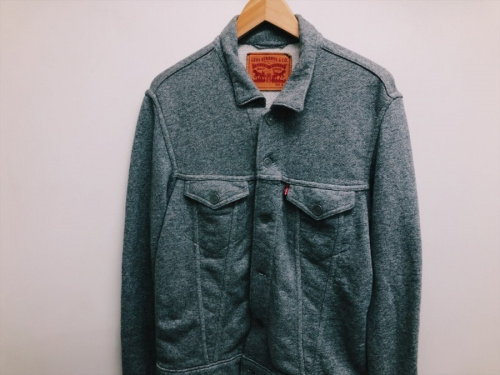 ジャケットのLevis