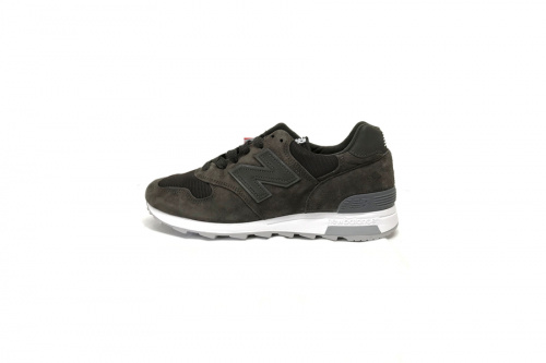 スニーカーのNEW BALANCE