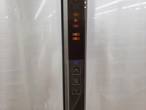 冷蔵庫の6ドア冷蔵庫