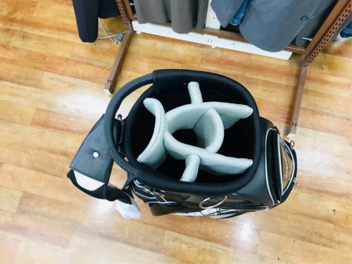 ゴルフのキャディーバッグ