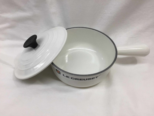 片手鍋のLE CREUSET