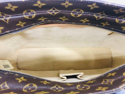 ショルダートートバッグのLOUIS VUITTON