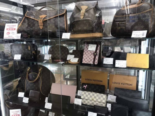 バッグの川崎　青葉　世田谷　鶴見　横浜　中古　　買取　