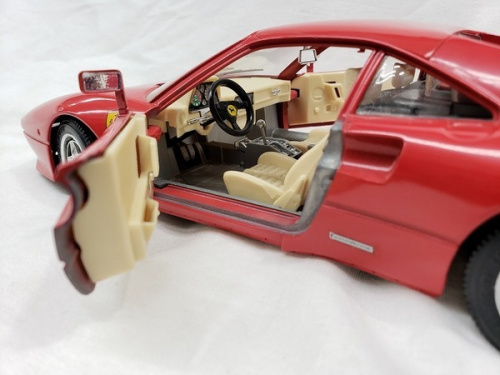 モデルカーのBURAGO