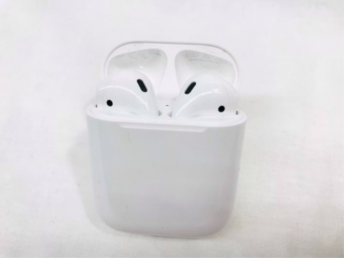 ヘッドホンのワイヤレスヘッドホン