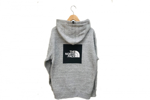 裏起毛サップフーディパーカーのTHE NORTH FACE