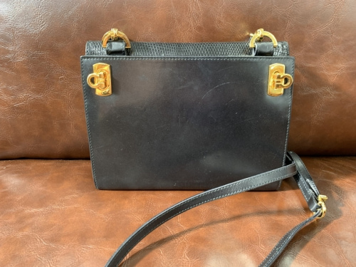 Salvatore Ferragamoの横浜川崎中古ブランド情報