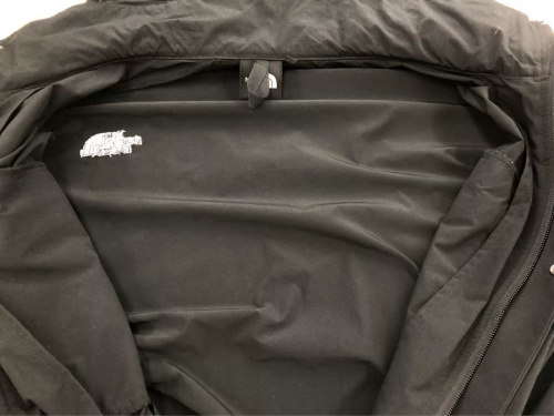 ジャケットのグローブトレッカージャケット