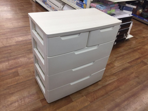 収納家具のチェスト
