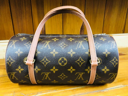 バッグのハンドバッグ