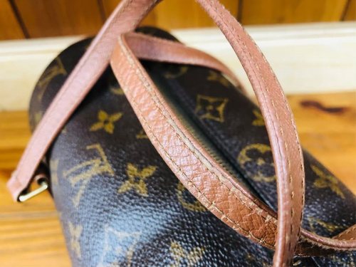 ハンドバッグのLOUIS VUITTON