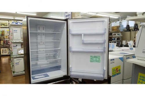 冷蔵庫の3ドア冷蔵庫