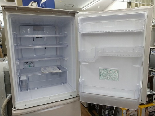 冷蔵庫の3ドア冷蔵庫