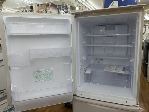 3ドア冷蔵庫のSHARP