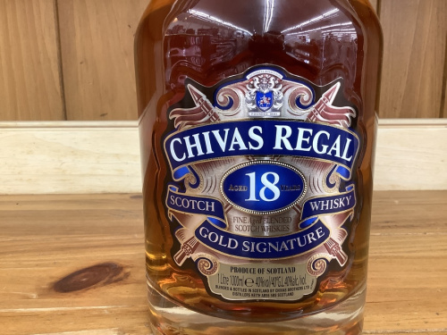 お酒のCHIVAS REGAL